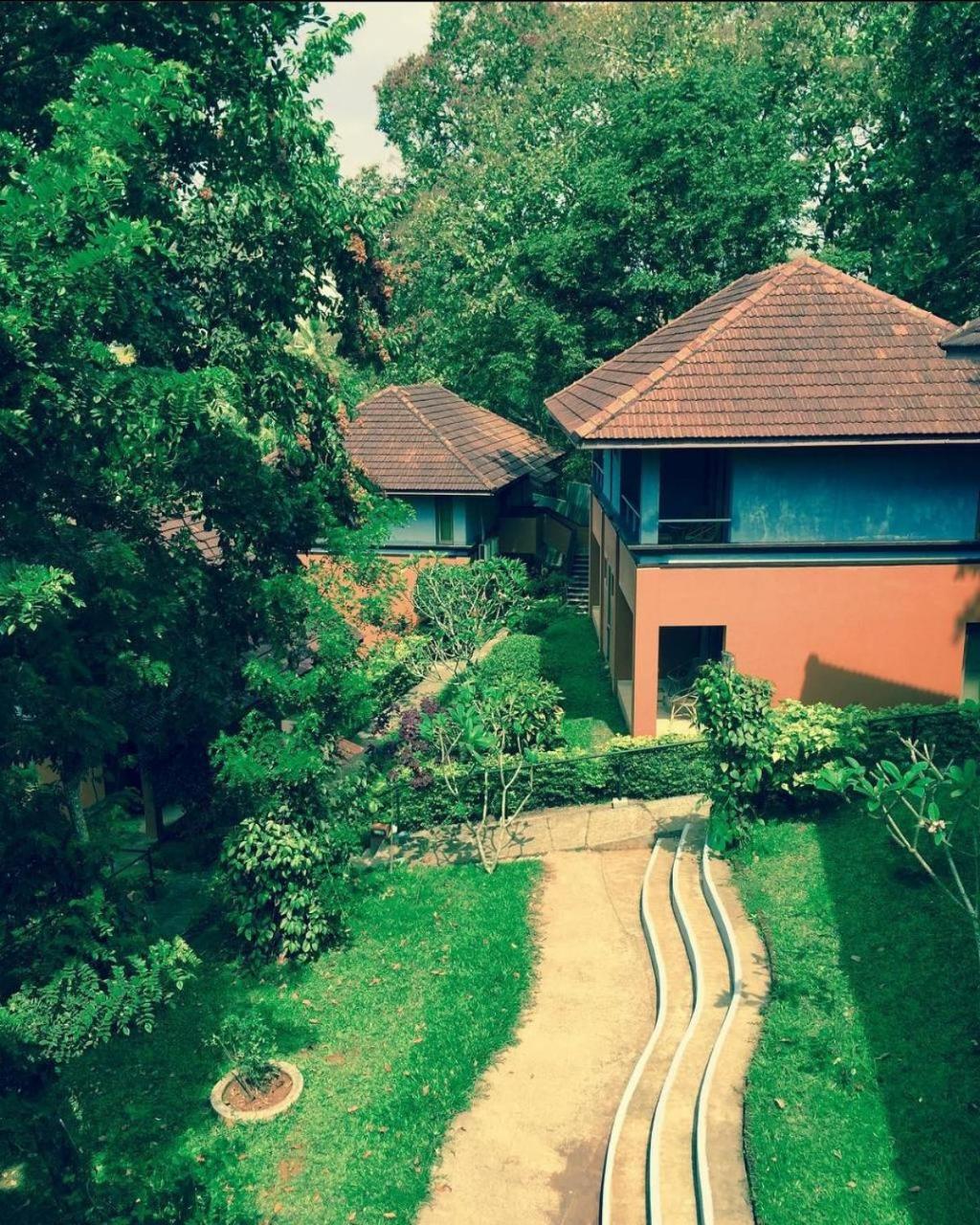 Hotel Abad Green Forest Thekkady Kumily Exterior foto