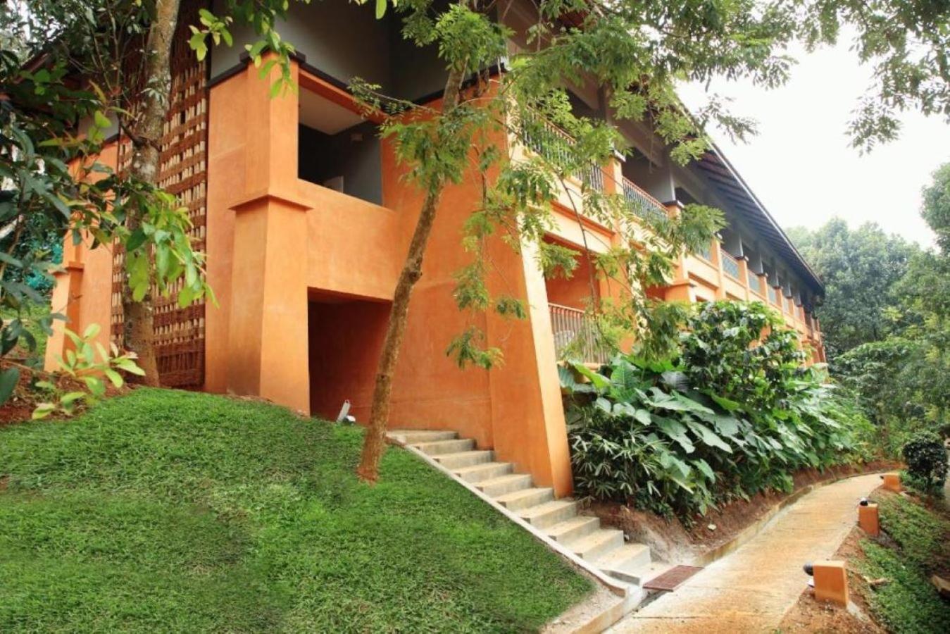 Hotel Abad Green Forest Thekkady Kumily Exterior foto