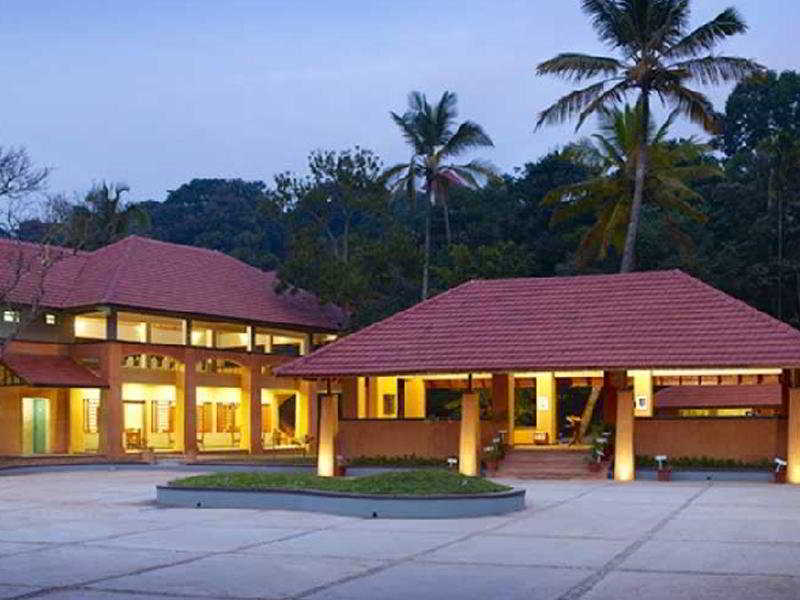 Hotel Abad Green Forest Thekkady Kumily Exterior foto