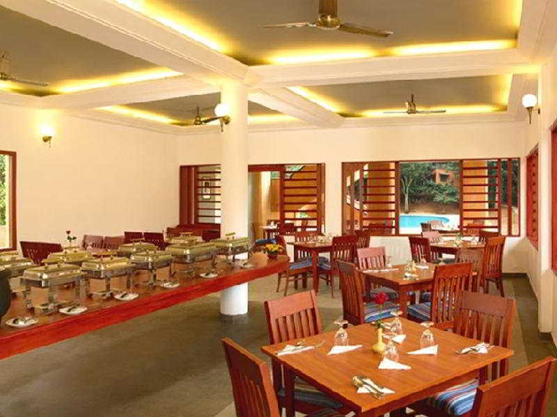 Hotel Abad Green Forest Thekkady Kumily Exterior foto