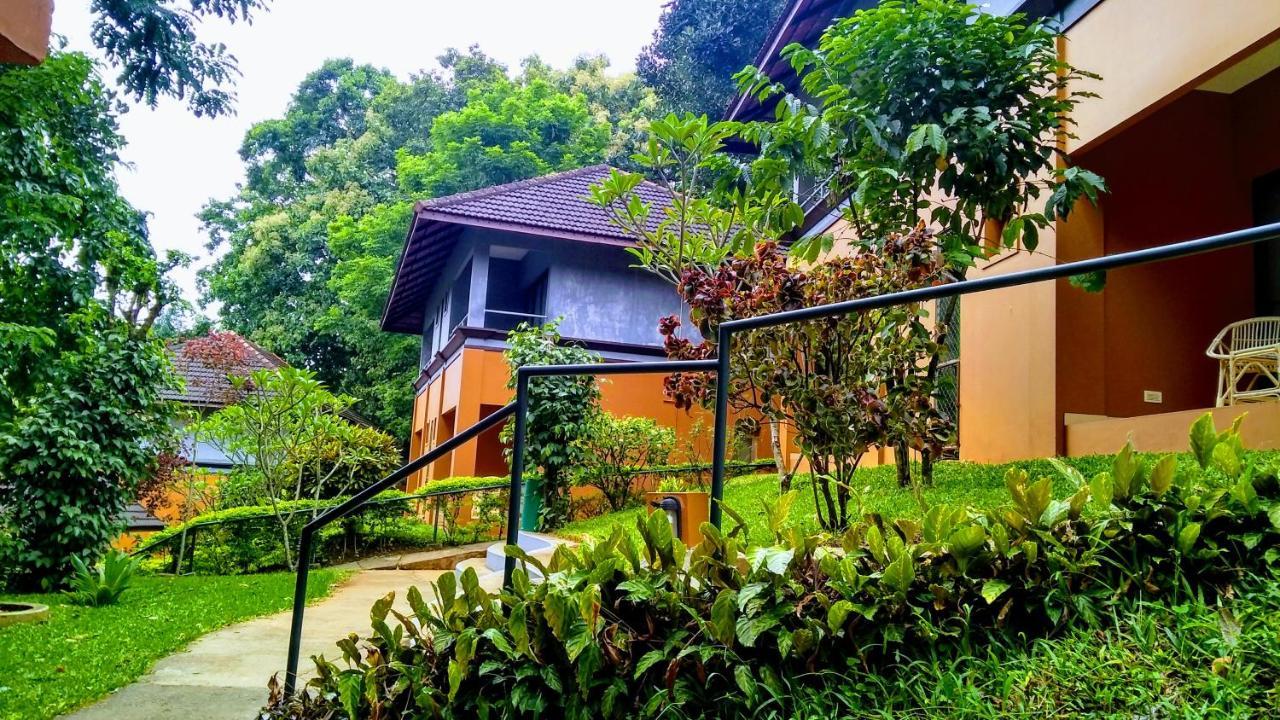 Hotel Abad Green Forest Thekkady Kumily Exterior foto