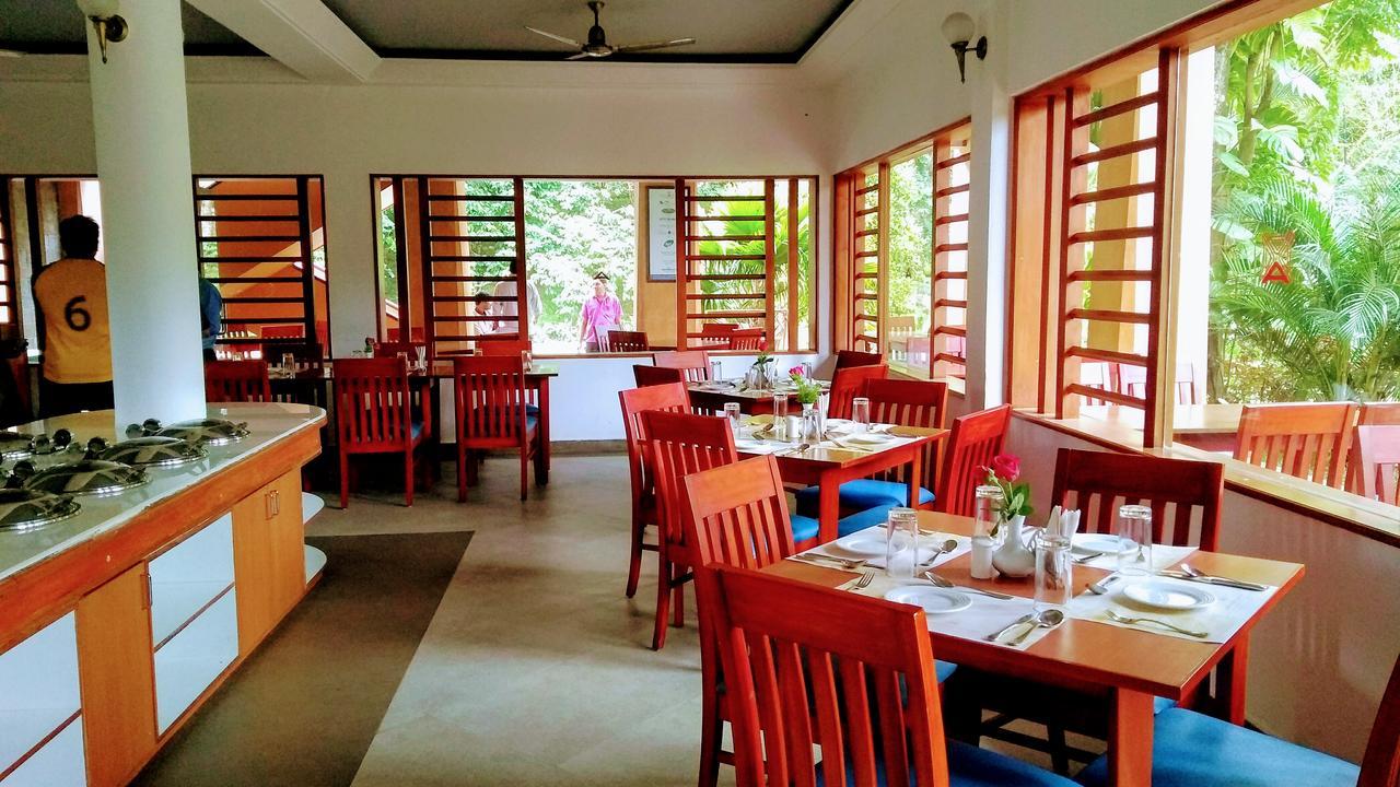 Hotel Abad Green Forest Thekkady Kumily Exterior foto