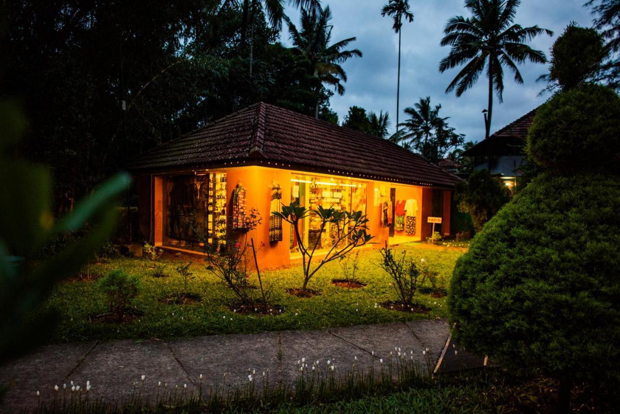 Hotel Abad Green Forest Thekkady Kumily Exterior foto